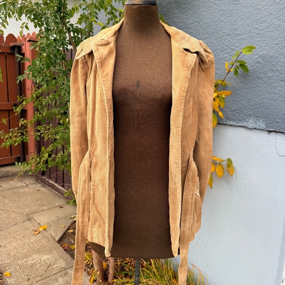 Vintage 70s tan corduroy jacket w/ lace - Picture 4 of 10